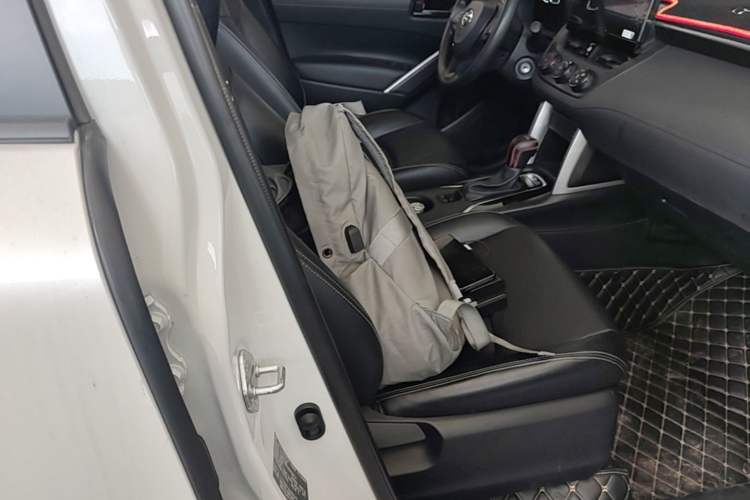 Used Toyota Corolla Cross 2024 2.0L Pioneer Edition Right Front Seat