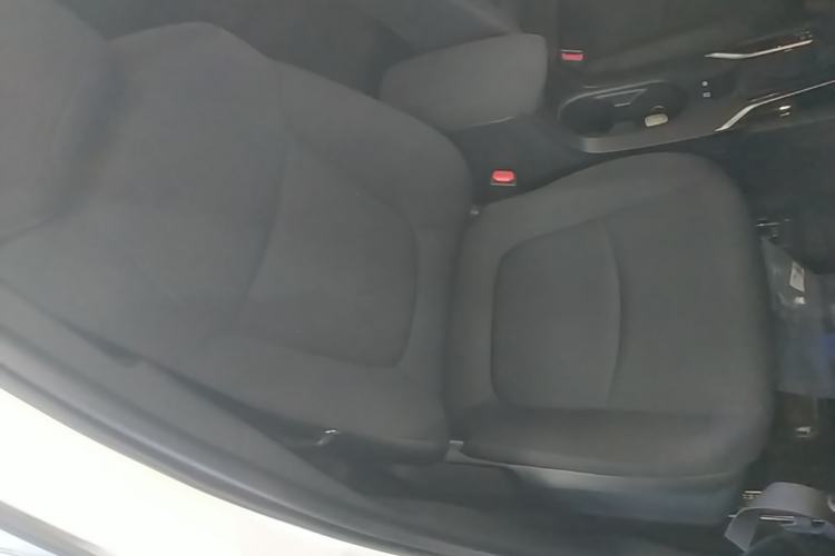 Used Toyota Corolla Cross 2024 2.0L Smart Electric Hybrid Dual-Engine Pioneer Edition Right Front Seat