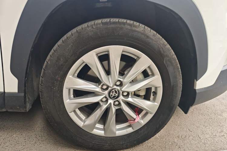 Used Toyota Corolla Cross 2024 2.0L Smart Electric Hybrid Dual-Engine Elite Edition Right Front Wheel Hub
