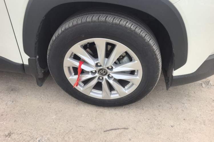 Used Toyota Corolla Cross 2024 2.0L Smart Electric Hybrid Dual-Engine Elite Edition Right Front Wheel Hub