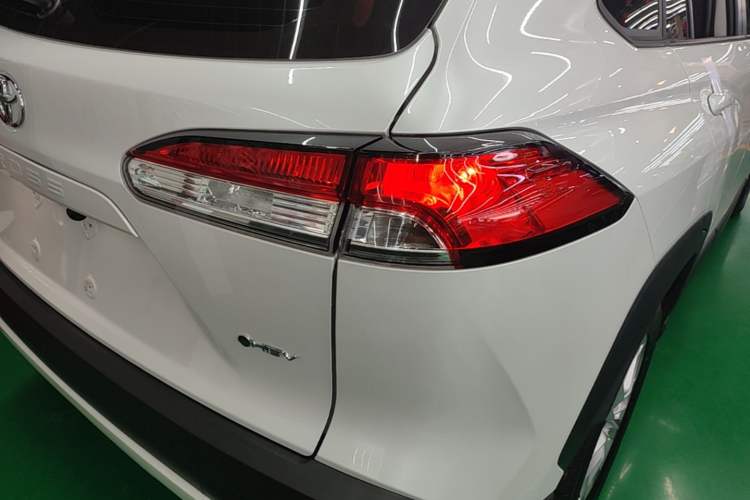 Used Toyota Corolla Cross 2024 2.0L Smart Electric Hybrid Dual-Engine Pioneer Edition Right Rear Taillight