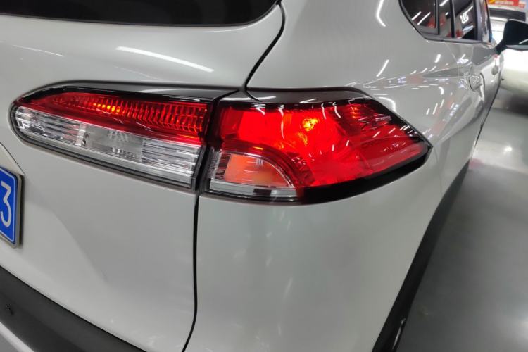 Used Toyota Corolla Cross 2024 2.0L Elite Edition Right Rear Taillight