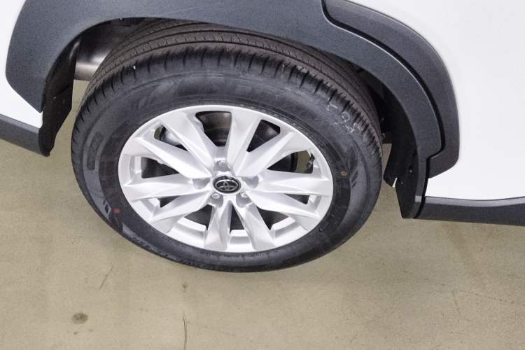 Used Toyota Corolla Cross 2024 2.0L Smart Electric Hybrid Dual-Engine Pioneer Edition Exterior 5