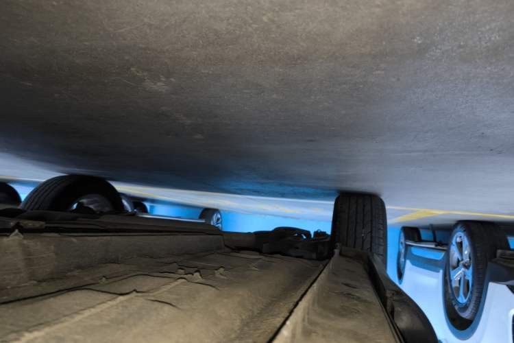 Used Toyota Corolla Cross 2024 2.0L Elite Edition Right Side Sill
