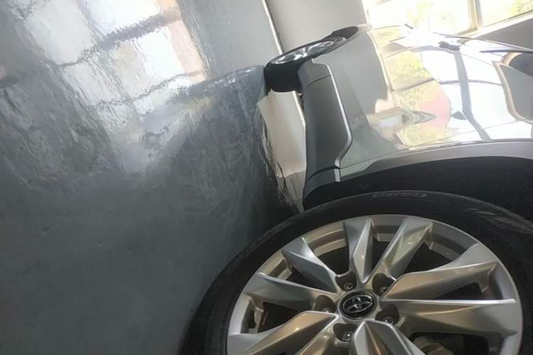 Used Toyota Corolla Cross 2024 2.0L Smart Electric Hybrid Dual-Engine Pioneer Edition Right Side Sill