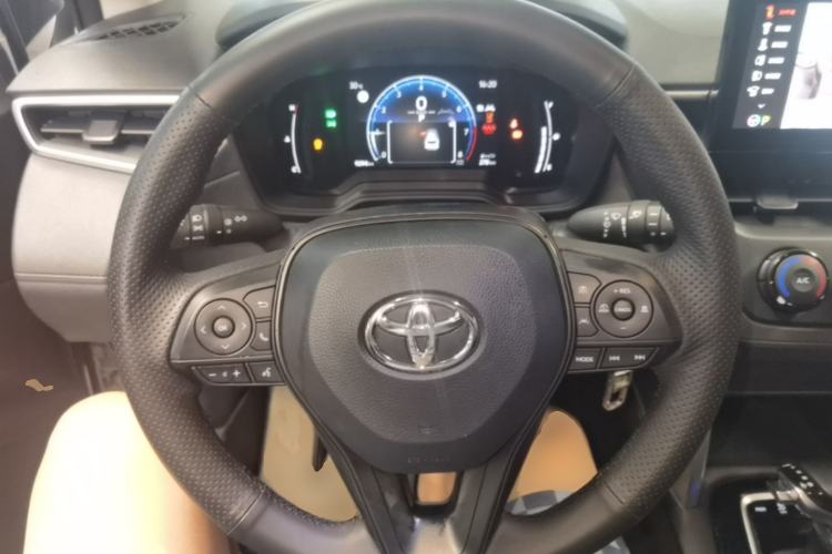 Used Toyota Corolla Cross 2024 2.0L Pioneer Edition Steering Wheel