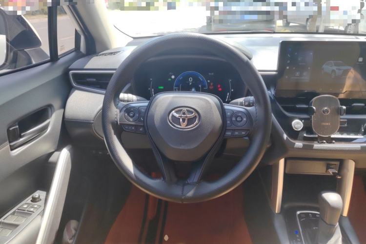 Used Toyota Corolla Cross 2024 2.0L Smart Electric Hybrid Dual-Engine Pioneer Edition Steering Wheel
