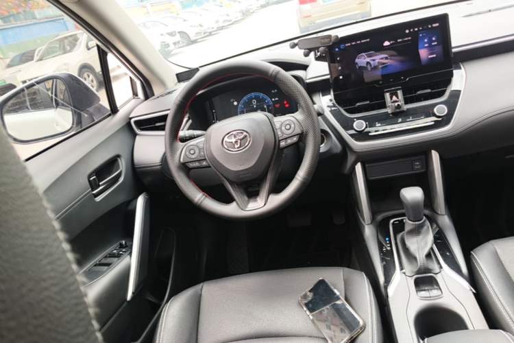 Used Toyota Corolla Cross 2024 2.0L Elite Edition Steering Wheel
