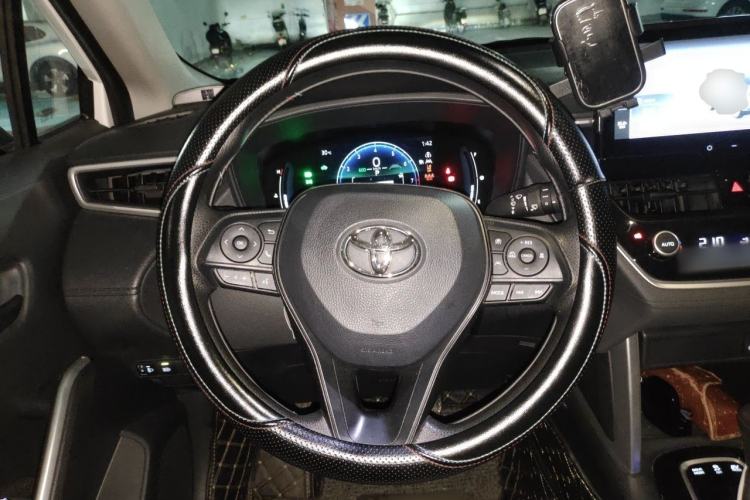 Used Toyota Corolla Cross 2024 2.0L Smart Electric Hybrid Dual-Engine Pioneer Edition Steering Wheel