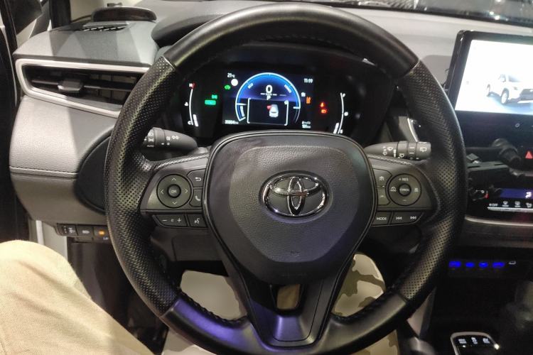 Used Toyota Corolla Cross 2024 2.0L Smart Electric Hybrid Dual-Engine Pioneer Edition Steering Wheel