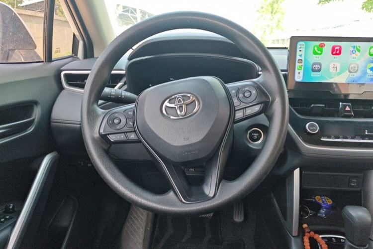 Used Toyota Corolla Cross 2024 2.0L Smart Electric Hybrid Dual-Engine Pioneer Edition Steering Wheel