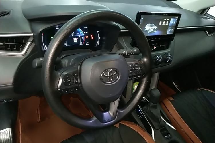Used Toyota Corolla Cross 2024 2.0L Pioneer Edition Steering Wheel