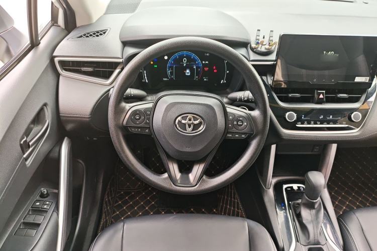 Used Toyota Corolla Cross 2024 2.0L Elite Edition Steering Wheel