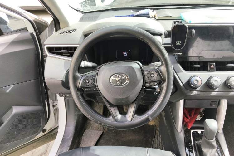 Used Toyota Corolla Cross 2024 2.0L Pioneer Edition Steering Wheel