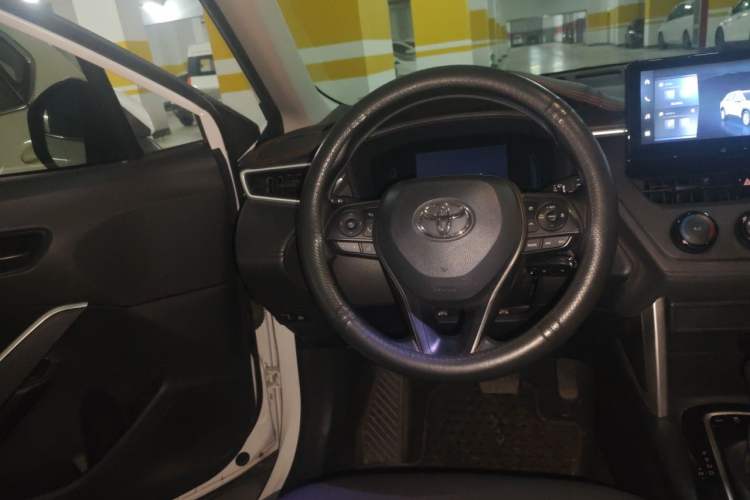 Used Toyota Corolla Cross 2024 2.0L Pioneer Edition Steering Wheel