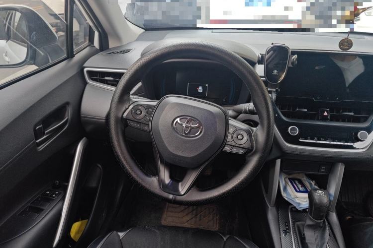 Used Toyota Corolla Cross 2024 2.0L Smart Electric Hybrid Dual-Engine Pioneer Edition Steering Wheel
