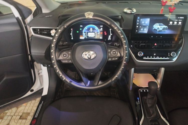 Used Toyota Corolla Cross 2024 2.0L Smart Electric Hybrid Dual-Engine Pioneer Edition Steering Wheel
