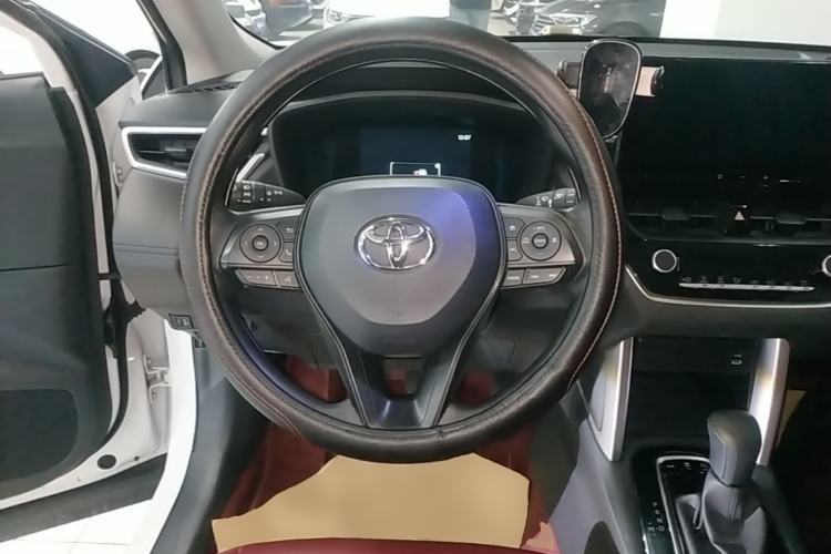 Used Toyota Corolla Cross 2024 2.0L Elite Edition Steering Wheel
