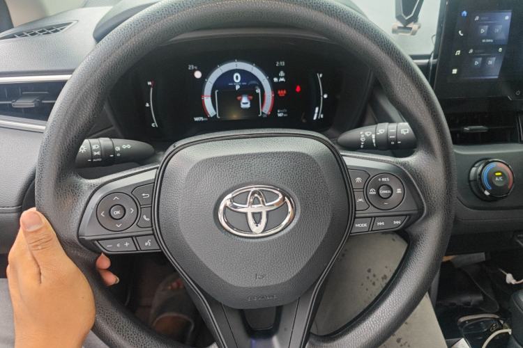 Used Toyota Corolla Cross 2024 2.0L Pioneer Edition Steering Wheel