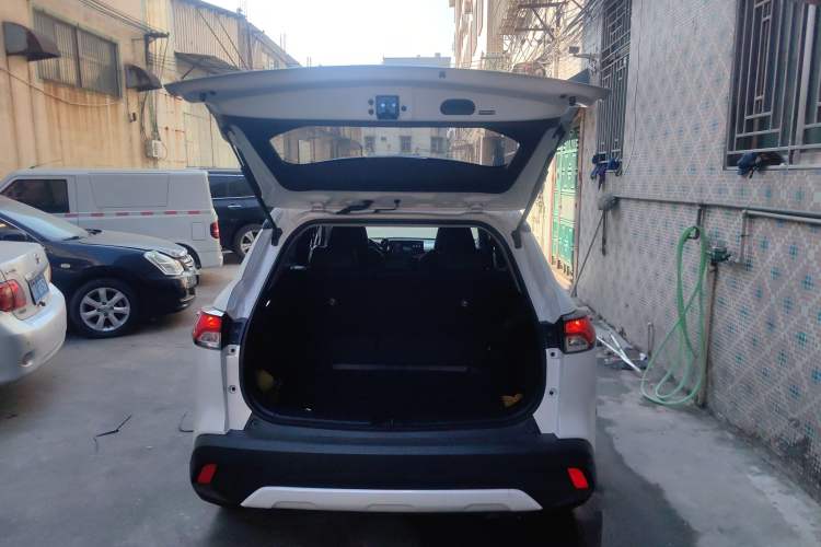 Used Toyota Corolla Cross 2024 2.0L Elite Edition Trunk