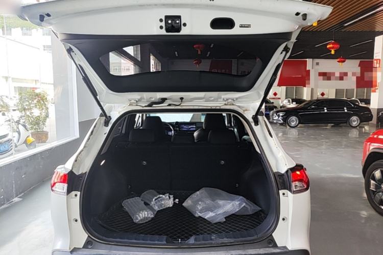 Used Toyota Corolla Cross 2024 2.0L Elite Edition Trunk