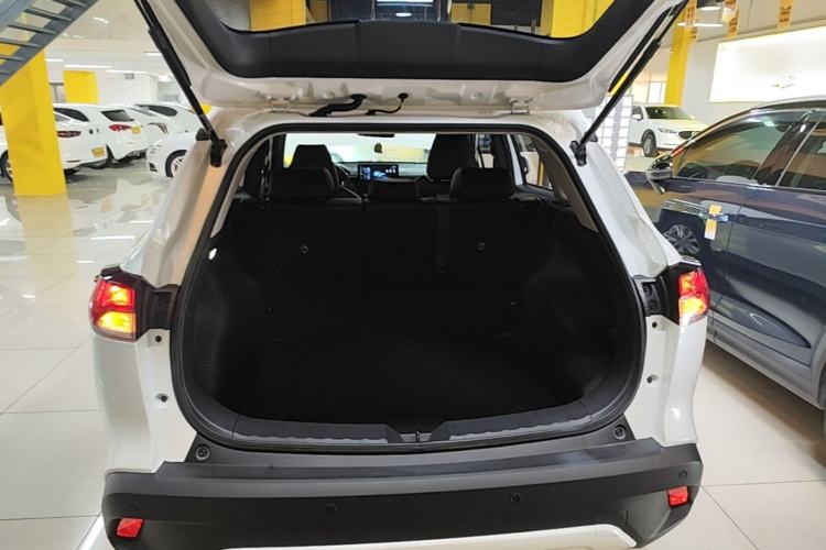 Used Toyota Corolla Cross 2024 2.0L Smart Electric Hybrid Dual-Engine Pioneer Edition Trunk