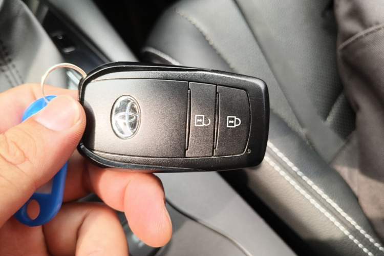 Used Toyota Corolla Cross 2024 2.0L Elite Edition Vehicle Key