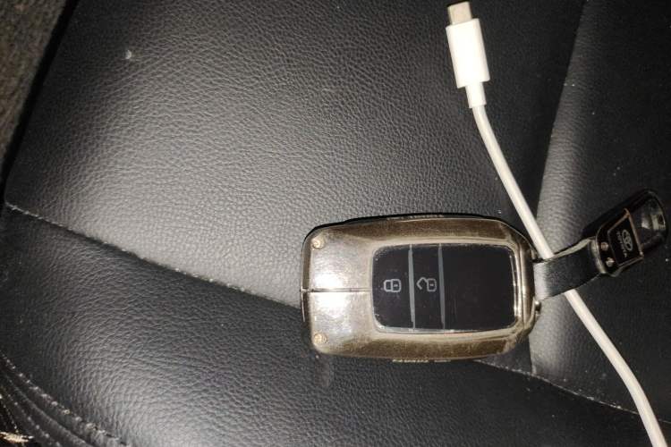 Used Toyota Corolla Cross 2024 2.0L Smart Electric Hybrid Dual-Engine Pioneer Edition Vehicle Key
