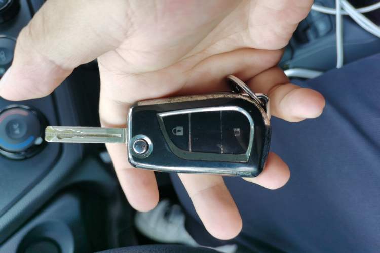 Used Toyota Corolla Cross 2024 2.0L Pioneer Edition Vehicle Key