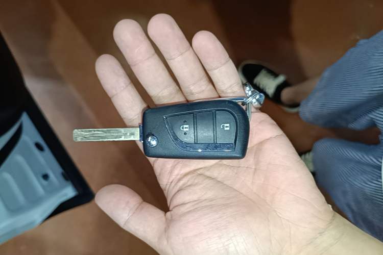 Used Toyota Corolla Cross 2024 2.0L Pioneer Edition Vehicle Key