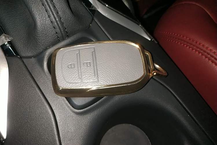 Used Toyota Corolla Cross 2024 2.0L Elite Edition Vehicle Key