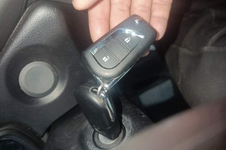 Used Toyota Corolla Cross 2024 2.0L Pioneer Edition Vehicle Key