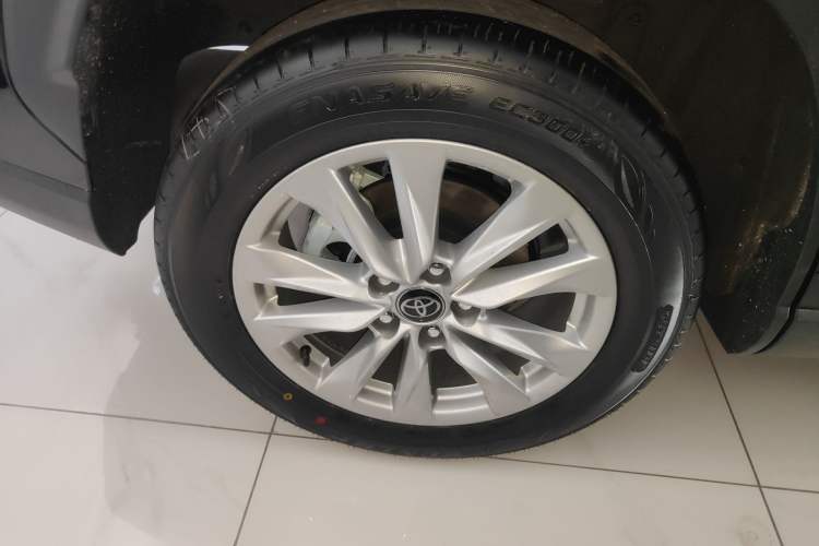 Used Toyota Corolla Cross 2026 Model 2.0L Pioneer Edition Exterior 5