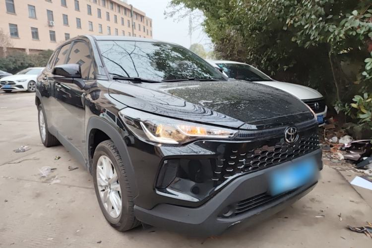 Used Toyota Corolla Cross 2026 Model 2.0L Smart Electric Hybrid Dual-Engine Pioneer Edition Front Right 45 Deg