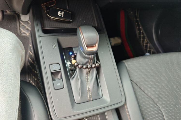 Used Toyota Corolla Cross 2026 Model 2.0L Elite Edition Gear Lever