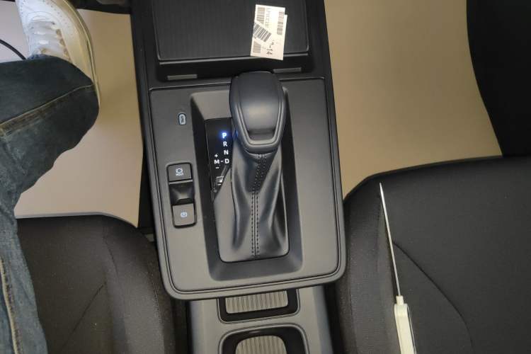 Used Toyota Corolla Cross 2026 Model 2.0L Pioneer Edition Gear Lever