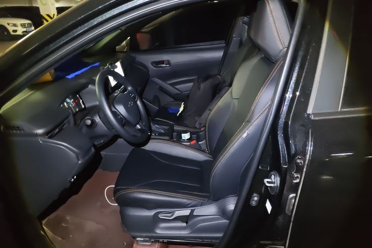 Used Toyota Corolla Cross 2026 Model 2.0L Smart Electric Hybrid Dual-Engine Pioneer Edition Left Front Seat