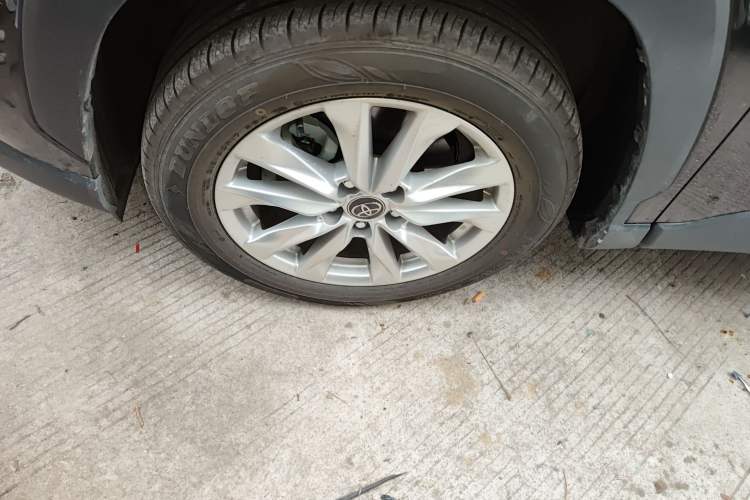 Used Toyota Corolla Cross 2026 Model 2.0L Smart Electric Hybrid Dual-Engine Pioneer Edition Left Front Wheel Hub