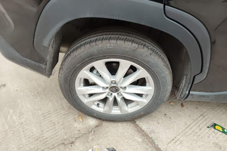 Used Toyota Corolla Cross 2026 Model 2.0L Smart Electric Hybrid Dual-Engine Pioneer Edition Right Rear Wheel Hub