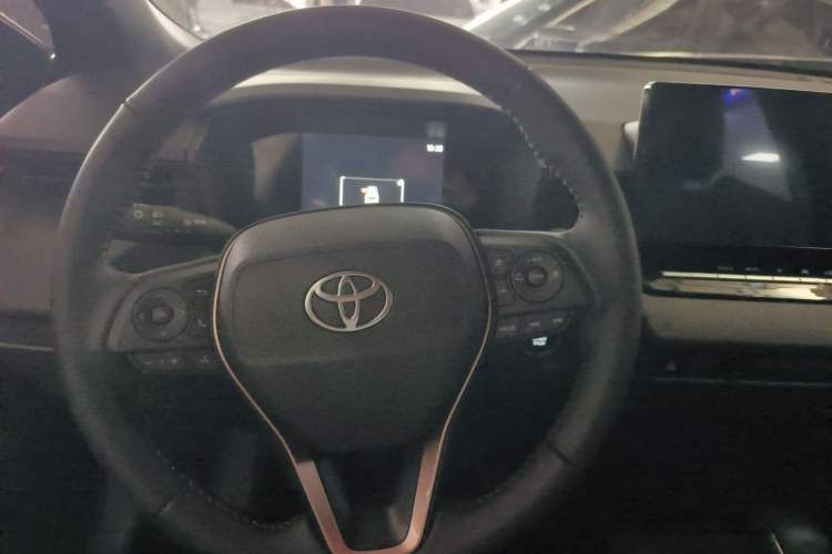 Used Toyota Corolla Cross 2026 Model 2.0L Elite Edition Steering Wheel