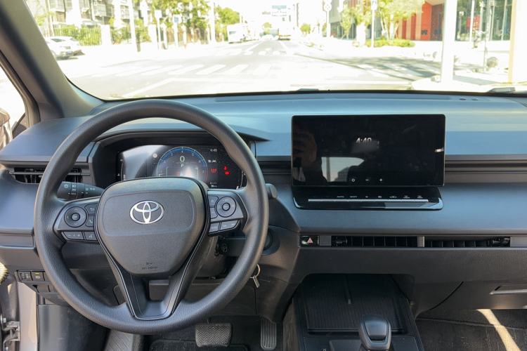Used Toyota Corolla Cross 2026 Model 2.0L Pioneer Edition Center Console
