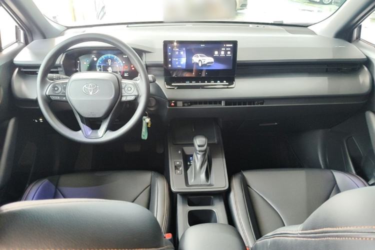 Used Toyota Corolla Cross 2026 Model 2.0L Pioneer Edition Center Console