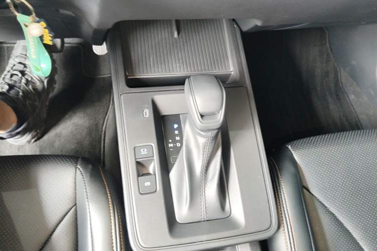 Used Toyota Corolla Cross 2026 Model 2.0L Pioneer Edition Gear Lever