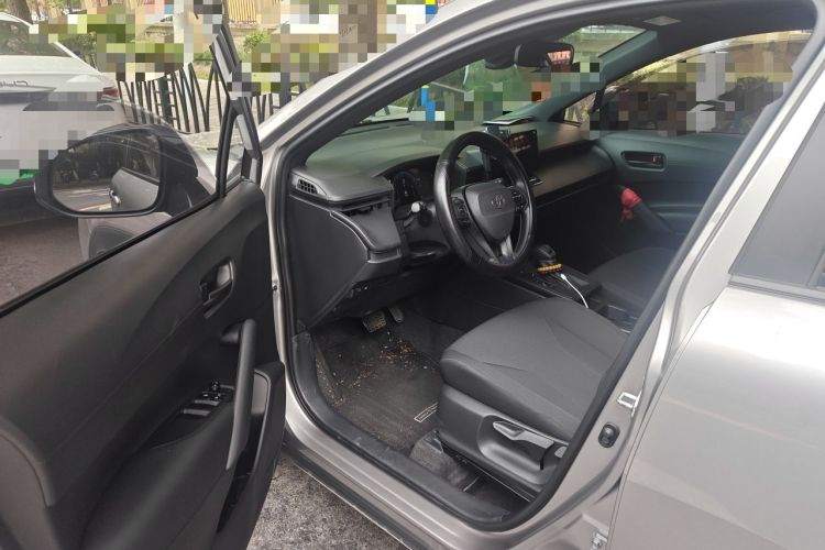 Used Toyota Corolla Cross 2026 Model 2.0L Smart Electric Hybrid Dual-Engine Pioneer Edition Driver Seat