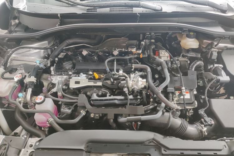 Used Toyota Corolla Cross 2026 Model 2.0L Smart Electric Hybrid Dual-Engine Pioneer Edition Engine Bay