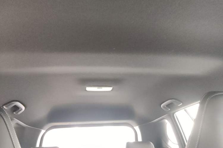 Used Toyota Corolla Cross 2026 Model 2.0L Smart Electric Hybrid Dual-Engine Pioneer Edition Headliner