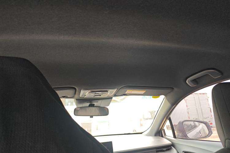 Used Toyota Corolla Cross 2026 Model 2.0L Pioneer Edition Headliner