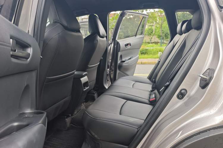 Used Toyota Corolla Cross 2026 Model 2.0L Smart Electric Hybrid Dual-Engine Pioneer Edition Interior 2