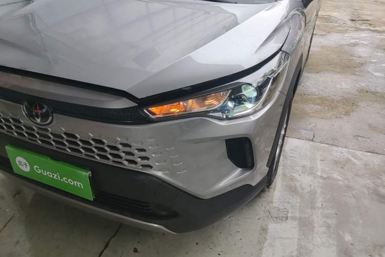 Used Toyota Corolla Cross 2026 Model 2.0L Smart Electric Hybrid Dual-Engine Pioneer Edition Left Front Headlight