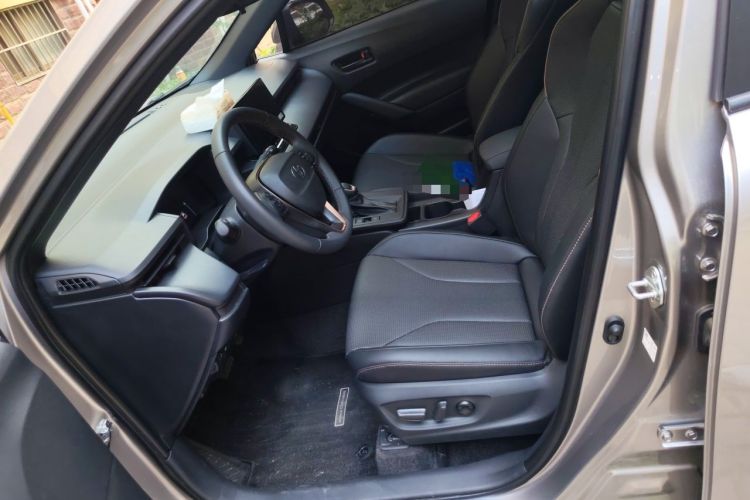 Used Toyota Corolla Cross 2026 Model 2.0L Smart Electric Hybrid Dual-Engine Elite Edition Left Front Seat